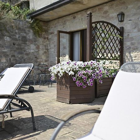 La Bastiglia Hotel Spello Exterior photo