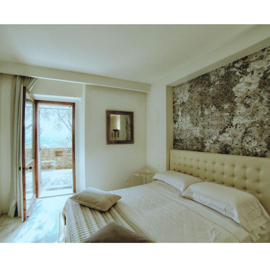 La Bastiglia Hotel Spello Exterior photo
