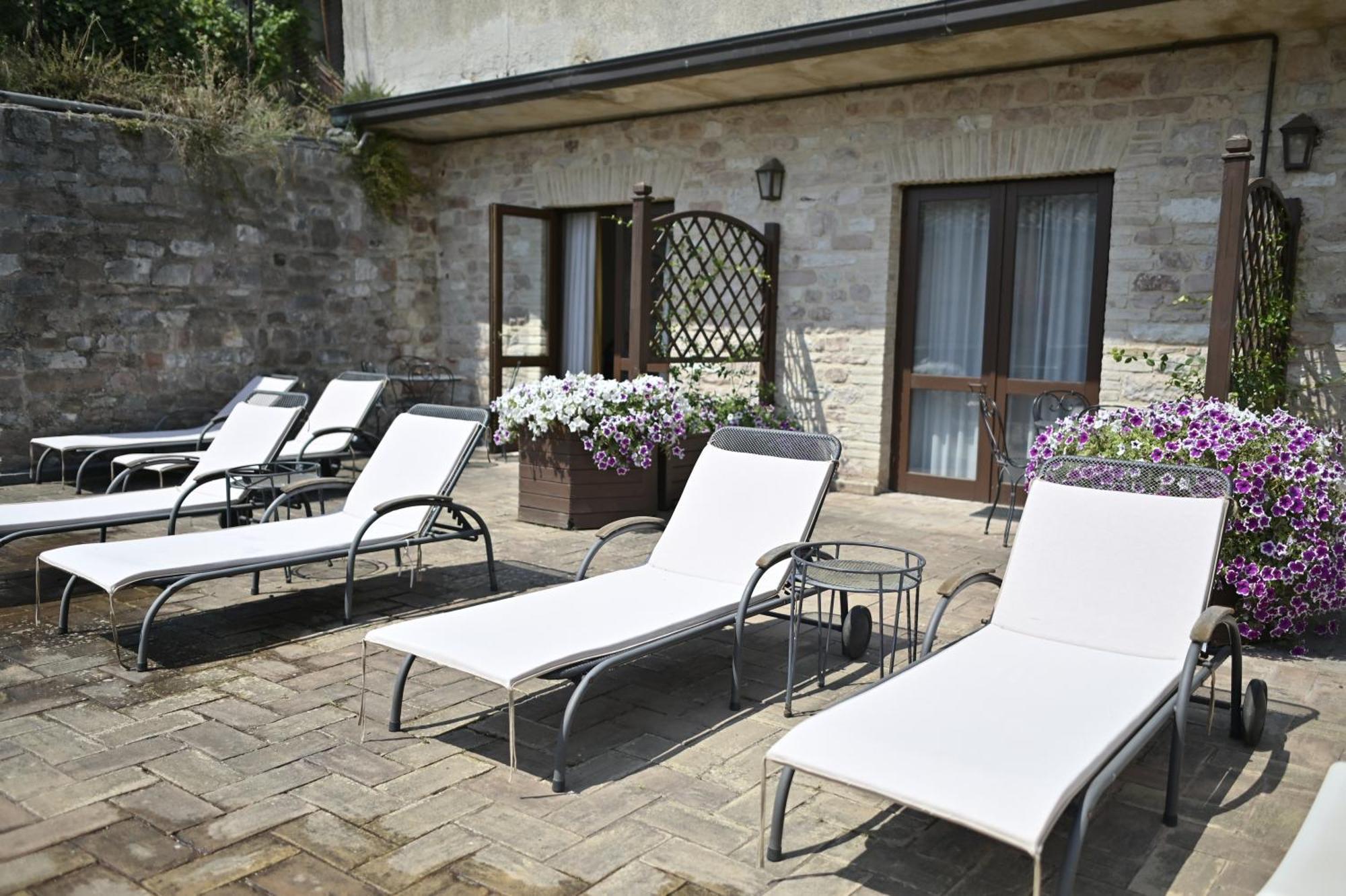 La Bastiglia Hotel Spello Exterior photo