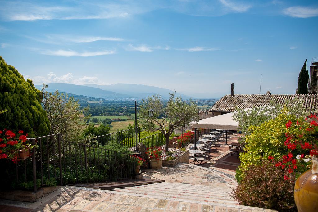 La Bastiglia Hotel Spello Exterior photo
