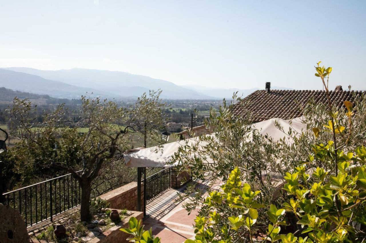La Bastiglia Hotel Spello Exterior photo