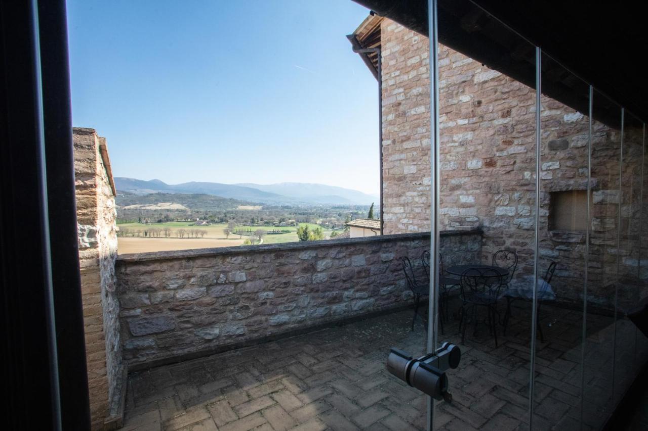 La Bastiglia Hotel Spello Exterior photo